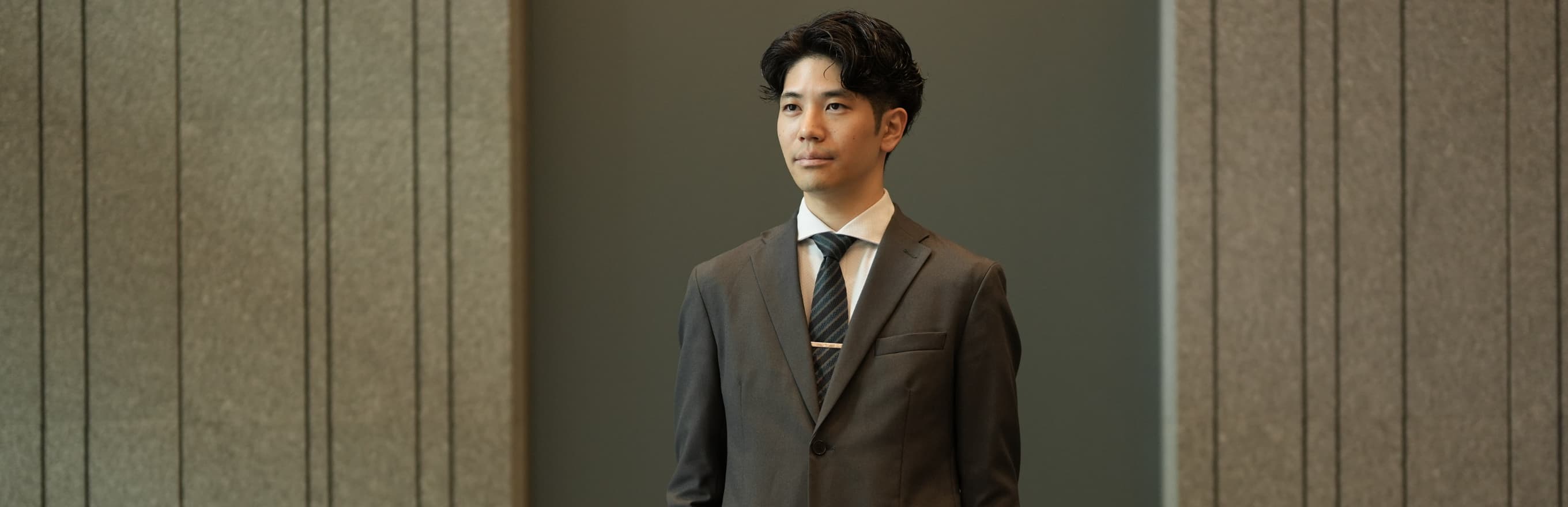 インタビューを受ける様子